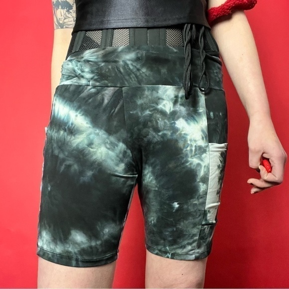 Streetwear Society Pants - Tie dye bike shorts  🤍💙​​​​​​​​​​​​​​​​​​